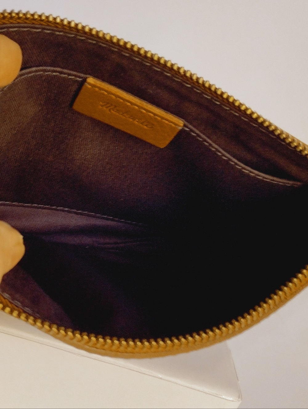 Madewell The Leather Pouch Clutch- English Saddle - Picture 8 of 9